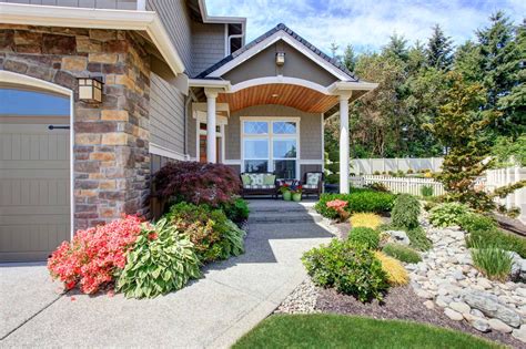 Front Yards mit Curb Appeal